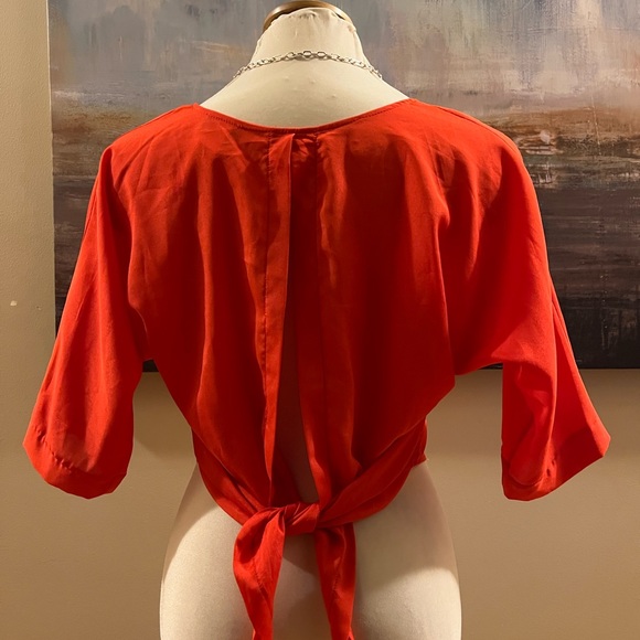 Seduction Women’s red top - Picture 3 of 6